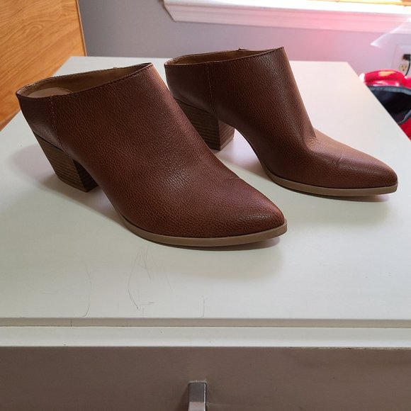 Universal Thread™ ~ Women's Size 9 1/2 ~ Brown ~ Makana ~ Slip on Shoes - Picture 2 of 3